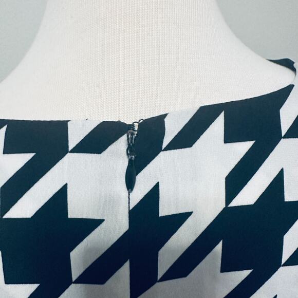 Ellen Tracy Career Office Siren Dress Size 14 Stretch Knit Houndstooth Mob Wife - Picture 9 of 9